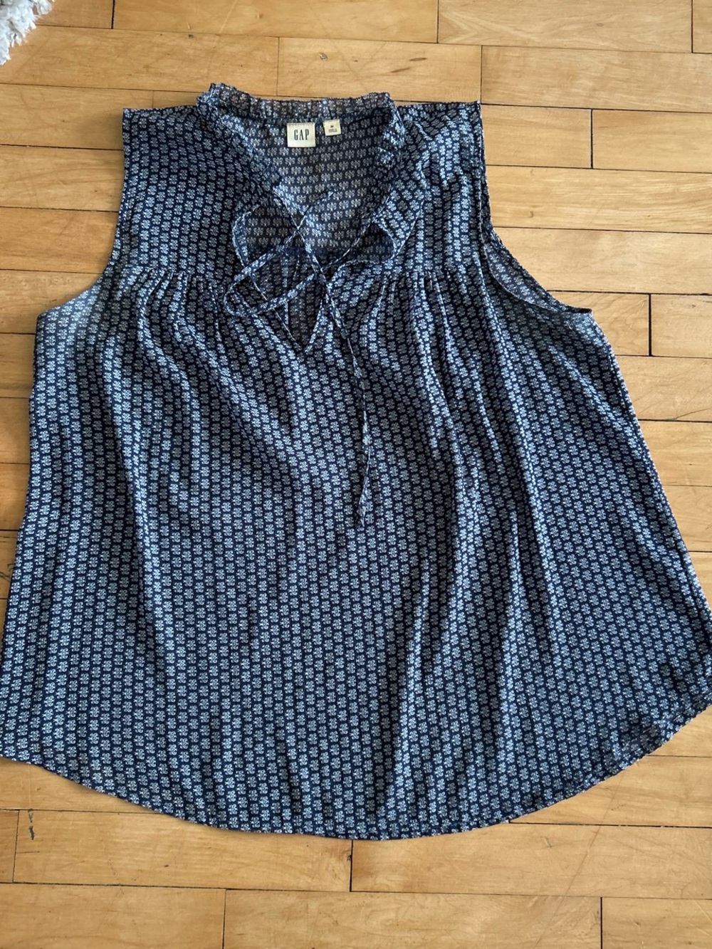 GAP Navy Printed Sleeveless Lace-Up Tunic Top